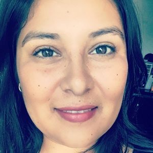 Meet your Posher, Valeria